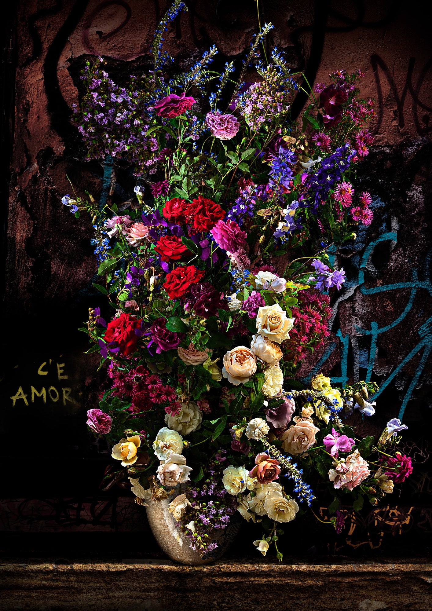 C'e Amore Small Art Print