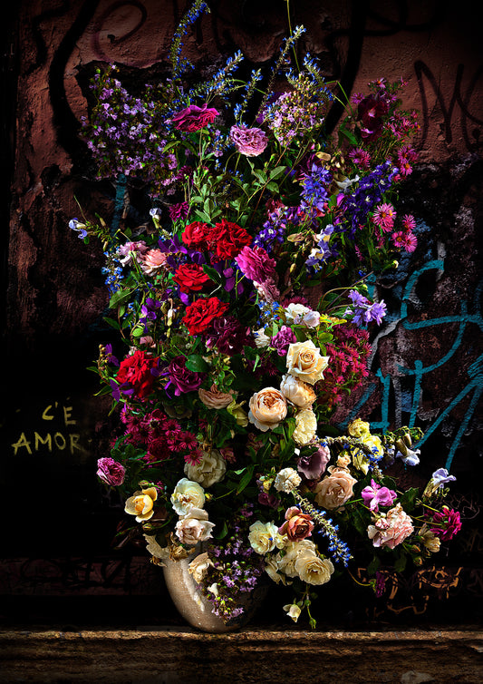 C'e Amore Small Art Print
